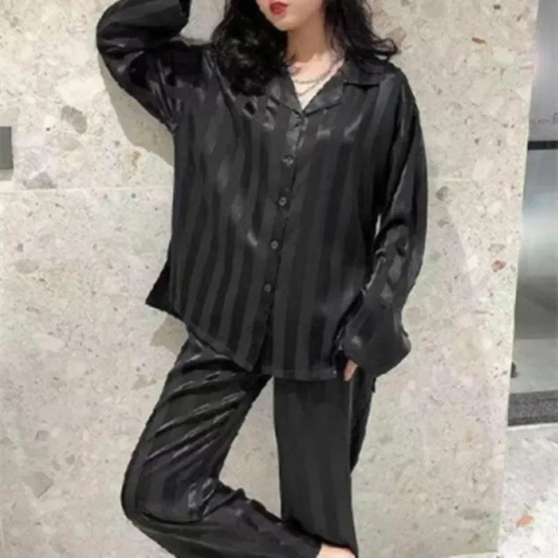 Pijama Acetinado Plus Size® •